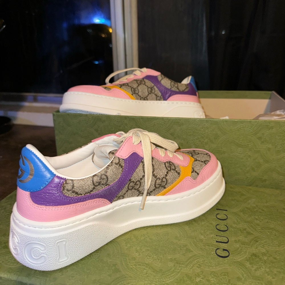 Gucci Sneakers